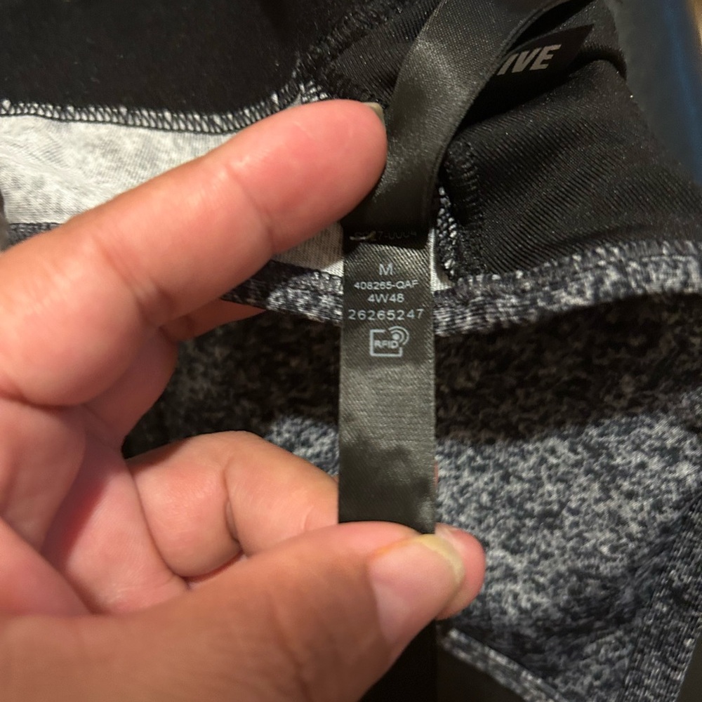 Pink Victoria’s Secret Women's Black and Gray Sports Bra Medium I B80 - Picture 9 of 9